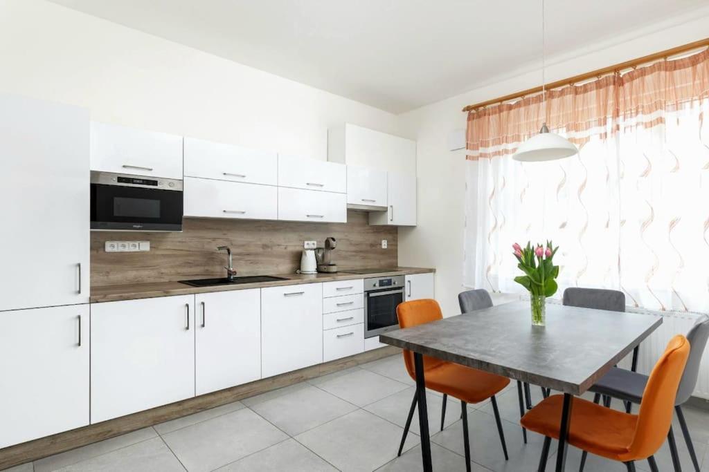 Apartmán Modern 6min From The Castle Praha